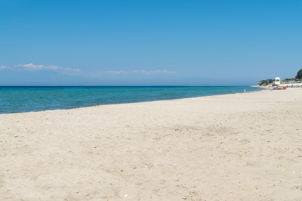 Beach Front Villa Nea Kallikrateia Extérieur photo