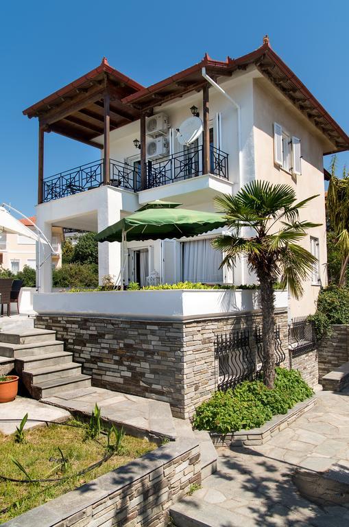 Beach Front Villa Nea Kallikrateia Extérieur photo